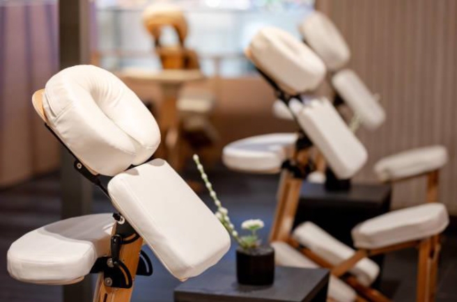 La Chaise Ergonomique du Amma assis